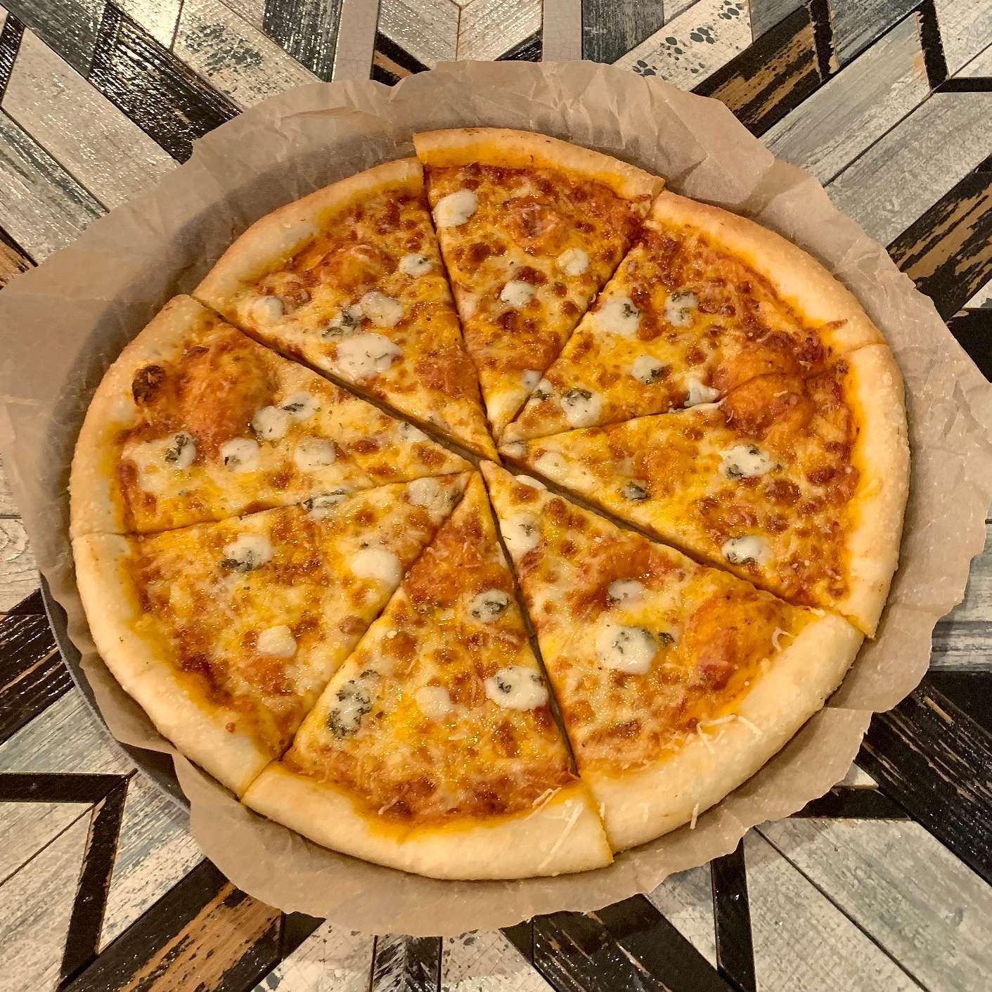 как приготовить пиццу четыре сыра в домашних условиях фото 103