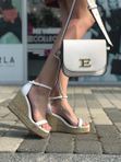 Босоножки женские STUART WEITZMAN