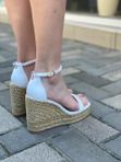 Босоножки женские STUART WEITZMAN