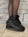 Кроссовки  женские  KARL LAGERFELD