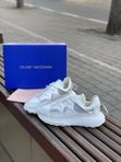 Кроссовки женские STUART WEITZMAN