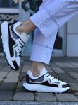 Кроссовки женские STUART WEITZMAN