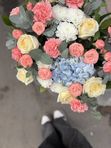 Композиция с гортензиями в коробке