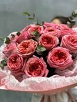 Букет из пионовидных роз