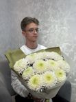 Моно-букет крупных стойких хризантем 11шт