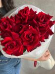 5 красных французских роз