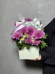 Авторский бокс из ярких стойких хризантем
