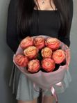 9 пионовидных роз кахала
