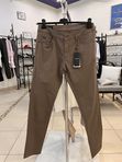 Джинсы Armani