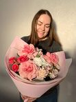 Авторский букет «Розовый бархат»