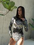 Купальник слитный с рукавами с SPF-защитой "Чёрный лотос"