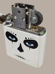 Зажигалки Zippo Черный кот, Глаз монстра, Маска черепа