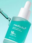 Успокаивающая сыворотка с 16% азелаиновой кислоты medicube Azelaic Acid 16 BB Calming Serum 30мл