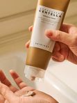 Успокаивающая пенка для умывания с центеллой SKIN1004 Madagascar Centella Ampoule Foam 125мл