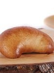 Iecienītais pīrādziņš ar speķa gaļas pildījumu