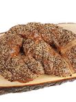 Klasiskais kliņģeris ar šķiņķa gaļas, dārzeņu pildījumu un sēkliņām (11,99Eur/Kg)