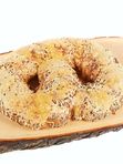 Svētku kliņģeris ar vistas girosa, dārzeņu pildījumu ar sieru un sēkliņām 14,99 Eur/Kg)