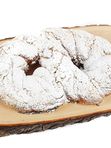 Klasiskais kliņģeris ar žāvētu augļu pildījumu un drumstalām (9,99 Eur/Kg)