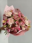 Букет Альстромерия и Диантус Стойкость