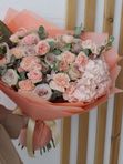 Авторский букет с гортензией и розами