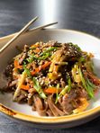Wok c телятиной