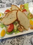 Салат "Цезарь с креветками"