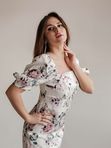 Платье (белое с цветочным принтом пионы)