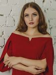 Платье вечернее с открытыми плечами