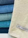 Махровое полотенце с петлёй Cotton Dreams плотностью 550 г/кв.м