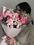 Подписывайтесь на акцию "Букеты по подписке" и наслаждайтесь красотой цветов каждый день!