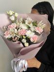 Подписывайтесь на акцию "Букеты по подписке" и наслаждайтесь красотой цветов каждый день!