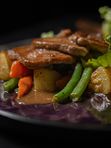 Телятина Шабли с молодыми овощами\Chablis Veal with Young Vegetables