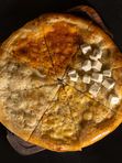 Пицца 4 сыра / 4 Cheese Pizza