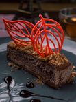 Black cake с кешью\Black cake with cashews