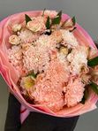Розовый букет