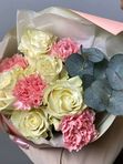 Букет конверт с розами