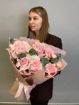 Розовый букет с французской розой