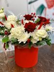 Яркая композиция