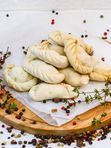 Вареники с капустой и грибами