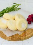 Сырники из творога с изюмом