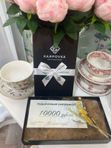 Подарочный сертификат в праздничной коробке