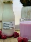 Йогурт питьевой с малиной из коровьего молока 2-3%