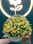 Корзина кустовых роз