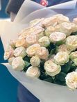 Букет пионовидных кустовых роз, 11 шт.