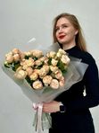 Букет пионовидных кустовых роз, 11 шт.