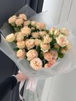 Букет пионовидных кустовых роз, 11 шт.