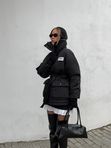 Куртка зимняя с высоким воротником-стойкой
