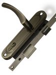 Замок в комплекте с ручкой LOCKSET16.CRONA.4070-1 (Пунто)