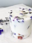 Botanical lilac candle