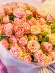 10 spray roses Madam Bombastic